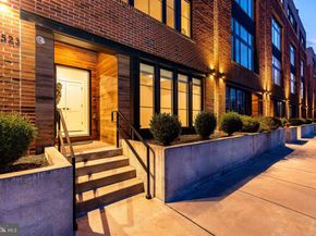 4523 Riverside Way, Philadelphia PA 19127