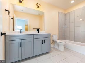 4523 Riverside Way, Philadelphia PA 19127