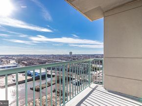 717 S Chris Columbus Boulevard 1607, Philadelphia PA 19147