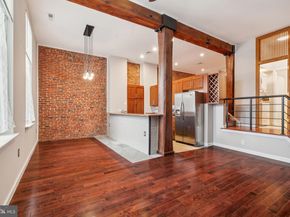 12 Letitia Street 201, Philadelphia PA 19106