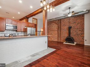 12 Letitia Street 201, Philadelphia PA 19106