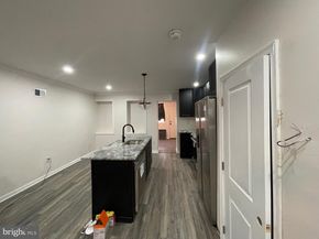 2704 S Marshall Street, Philadelphia PA 19148