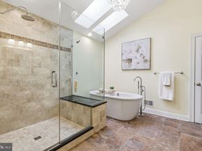 1476 Brookfield Road, Yardley PA 19067