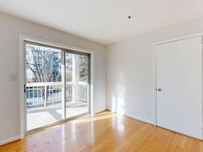 3179 Summit Square Drive 2C4, Oakton VA 22124