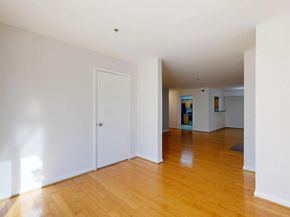 3179 Summit Square Drive 2C4, Oakton VA 22124