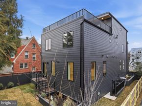 818 N Edgewood Street, Arlington VA 22201