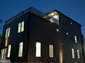 818 N Edgewood Street, Arlington VA 22201