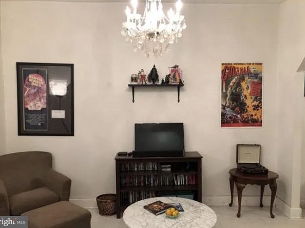 2070 E Somerset Street, Philadelphia PA 19134