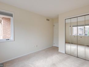 11 Treaty Drive, Chesterbrook PA 19087