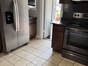 112 Burton Lane E, Sharon Hill PA 19079