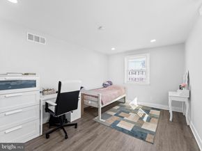 1152 Morefield Road, Philadelphia PA 19115