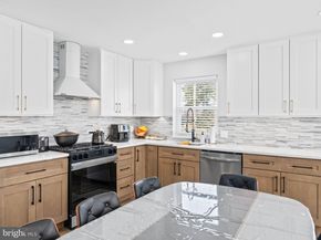 1152 Morefield Road, Philadelphia PA 19115