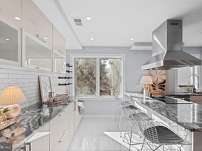 869 Corinthian Avenue 3, Philadelphia PA 19130