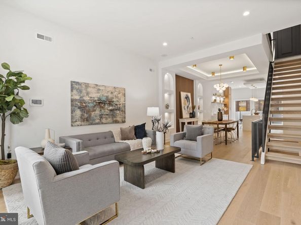 503 Winton Street, Philadelphia PA 19148