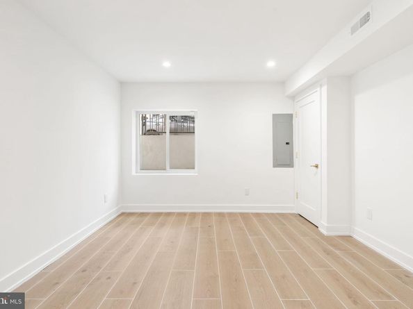 503 Winton Street, Philadelphia PA 19148