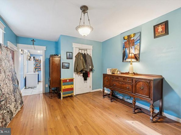 1122 Marlborough Street, Philadelphia PA 19125