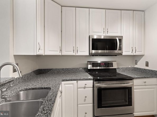 6101 Edsall Road 1209, Alexandria VA 22304