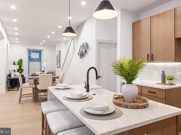 240 W Earlham Terrace, Philadelphia PA 19144