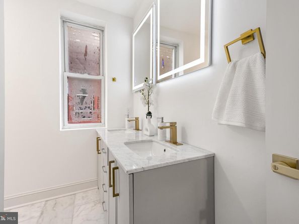 240 W Earlham Terrace, Philadelphia PA 19144