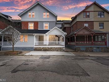 240 W Earlham Terrace