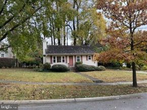 8917 Seneca Lane, Bethesda MD 20817