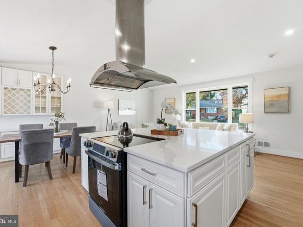 9803 De Paul Drive, Bethesda MD 20817