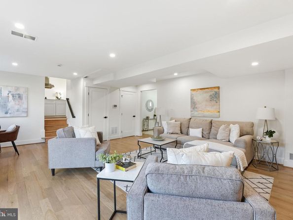 9803 De Paul Drive, Bethesda MD 20817