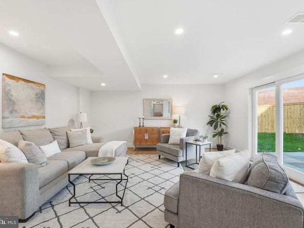 9803 De Paul Drive, Bethesda MD 20817