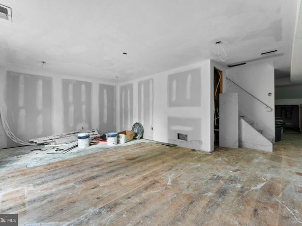 7713 Jason Place, Philadelphia PA 19153