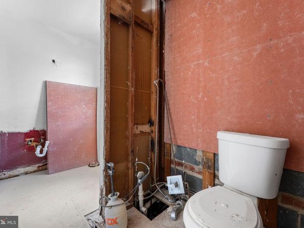 7713 Jason Place, Philadelphia PA 19153