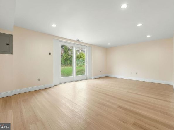 7713 Jason Place, Philadelphia PA 19153