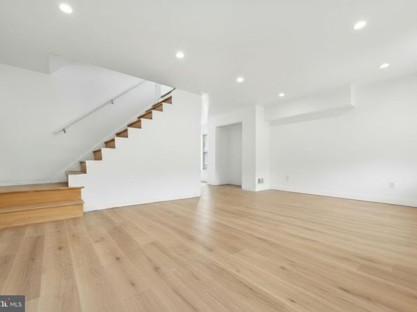 7713 Jason Place, Philadelphia PA 19153