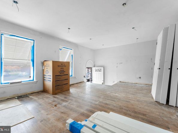 7713 Jason Place, Philadelphia PA 19153