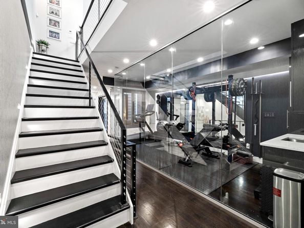 722 N 3rd Street, Philadelphia PA 19123