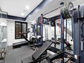 722 N 3rd Street, Philadelphia PA 19123