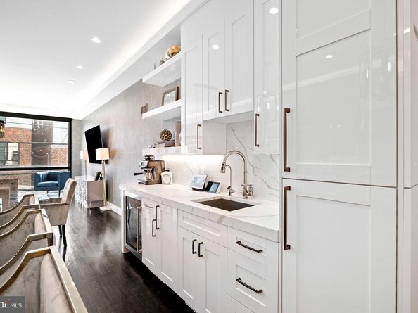 722 N 3rd Street, Philadelphia PA 19123