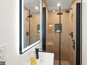 321 16TH Street NE, Washington DC 20002