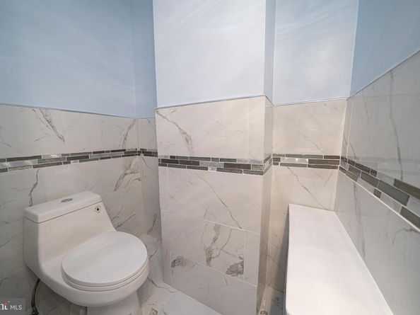 5650 N Lawrence Street, Philadelphia PA 19120