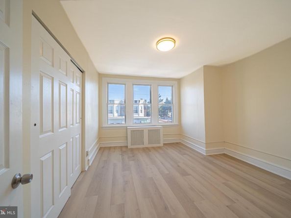 5650 N Lawrence Street, Philadelphia PA 19120