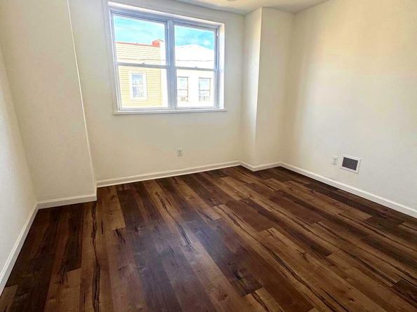 1609 S Etting Street, Philadelphia PA 19145