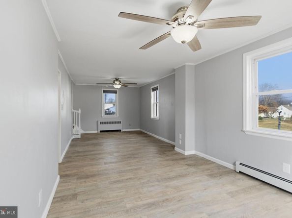 423 Harding, Feasterville Trevose PA 19053