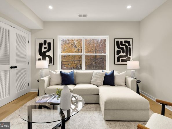 2606 41st Street NW 6, Washington DC 20007