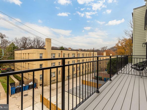 2606 41st Street NW 6, Washington DC 20007