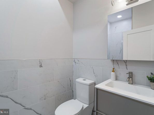 1516 East Capitol Street NE 15, Washington DC 20003