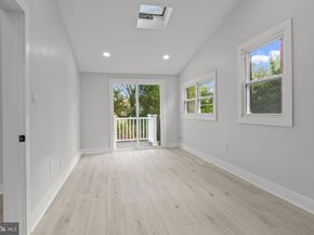 9319 Jackson Street, Philadelphia PA 19114