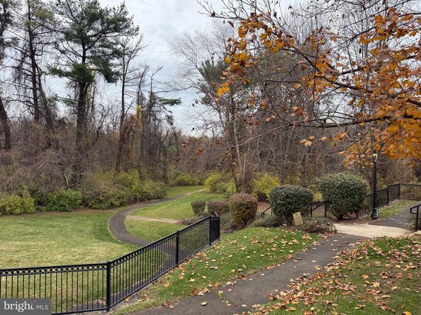 1570 Spring Gate Drive 7406, Mclean VA 22102