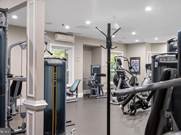 1570 Spring Gate Drive 7406, Mclean VA 22102