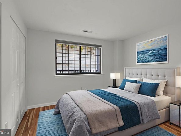 2 Leverington 24, Philadelphia PA 19127