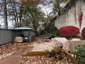 2 Leverington 24, Philadelphia PA 19127