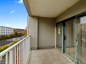 2 Leverington 24, Philadelphia PA 19127